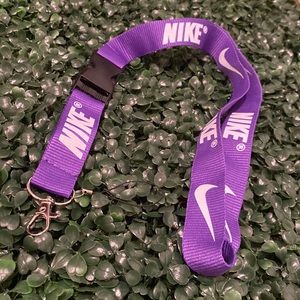 Nike Detachable Lanyard Purple & White